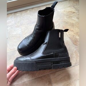 PUMA Women's Mayze Chelsea Boots in black size 9
